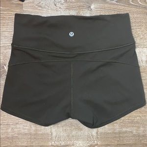Lululemon army green short short